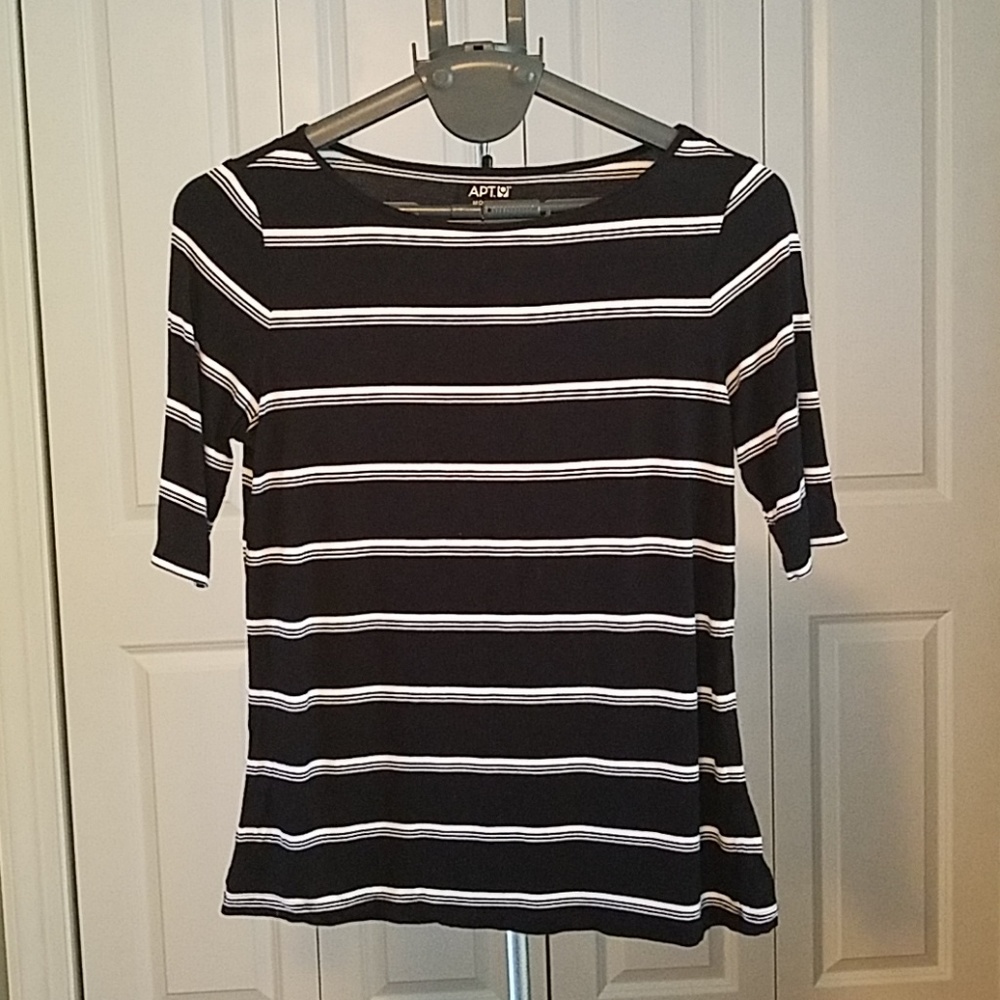 Apt 9 elbow sleeve tshirt